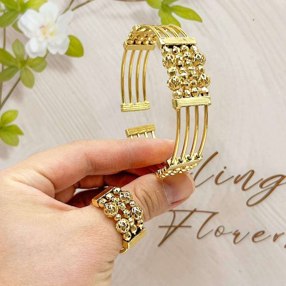 

Bracelet with Ring Dubai Ring Women Luxury Bangles Set African Classic Gold Color Jewelry Bangles Sets Jewelry for Lady Daily