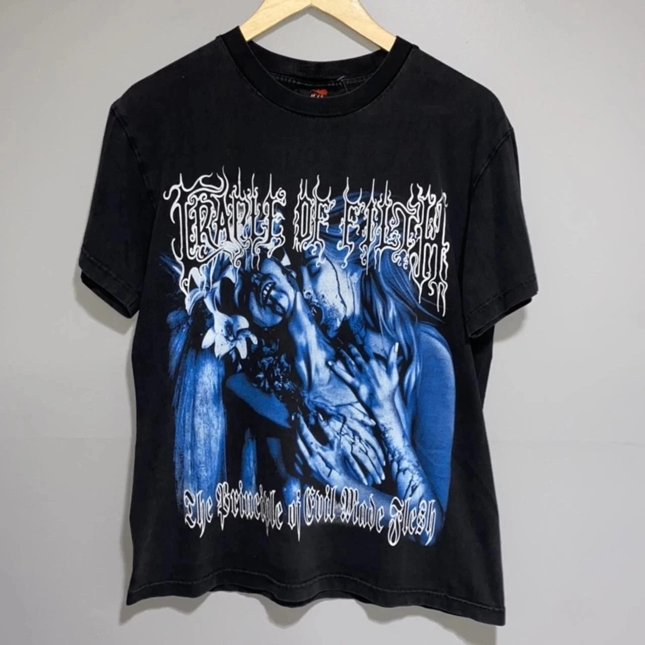 Camiseta unisex negra de la banda Cradle of Filth “Principles of Evil Made Flesh”