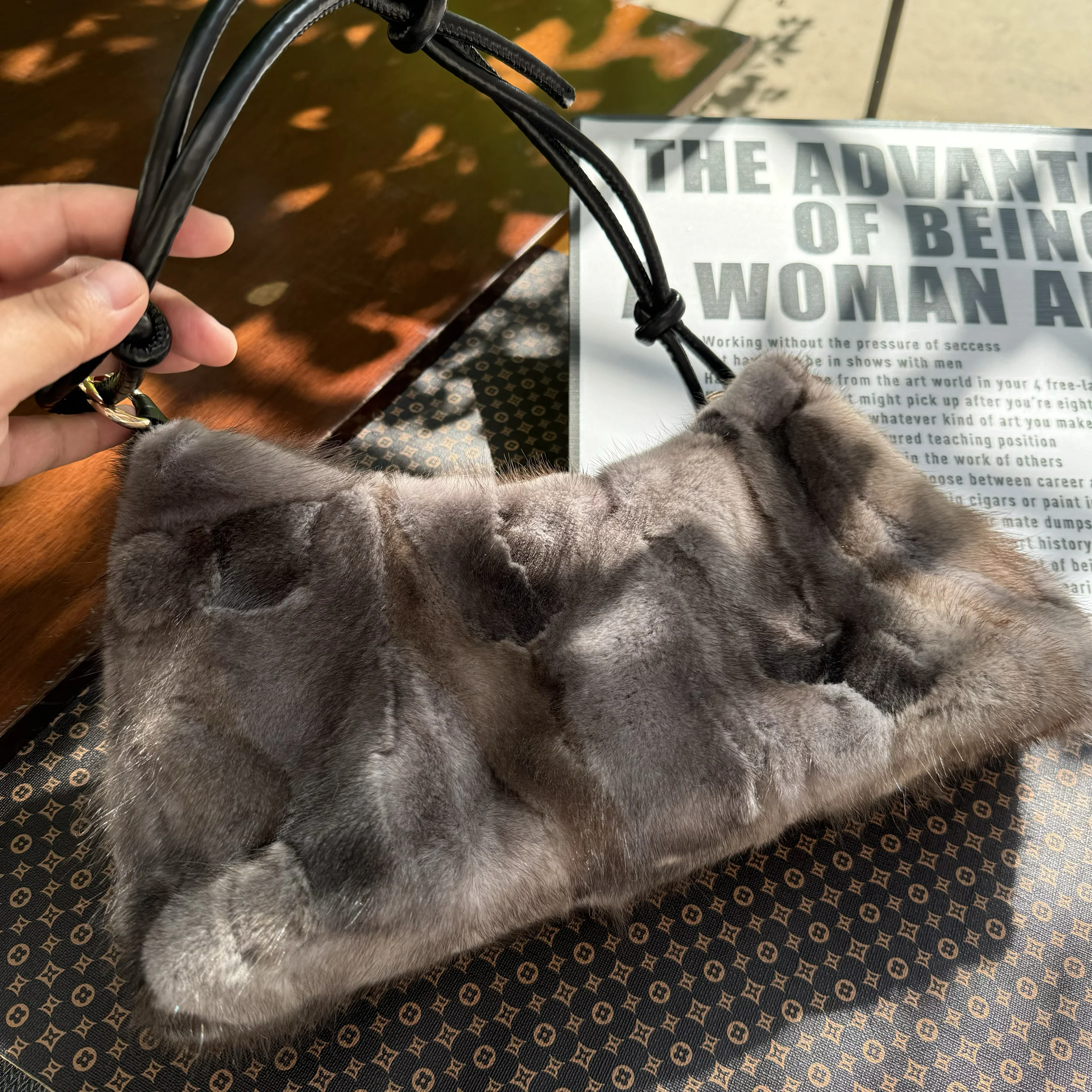 MEW Real Mink Fur Natural Fur Cloud  Winter Thick Fur Bag Single Shoulder Bag For Women Fluffy Evening Fashion Ladies Bag