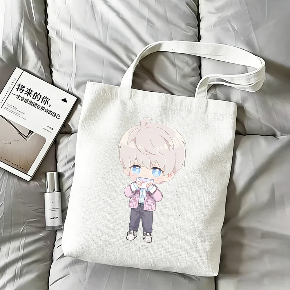 

Сумка-шоппер Love and Deepspace с аниме-принтом, 35x40 см, с персонажами Сайлусом, Рафаэлем, Зейном, Ксавьером, Калебом, мультяшная сумка для хранения 2026