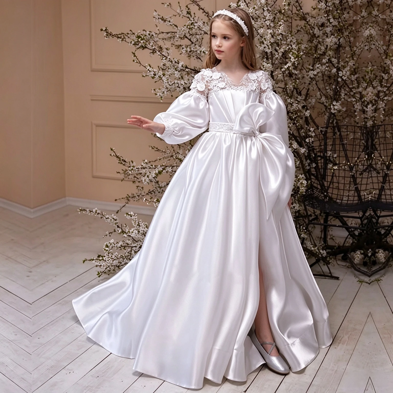 Customized White Satin 1st Communion Dress for Girls Lace V Neck Long Lantern Sleeve Kids Wedding Flower Girl Dress Big Side Bow