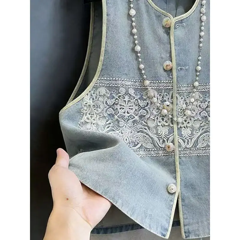 

Spring Autumn 2026 New Chinese style Cowboy Lightweight Design Vest Women's Round Neck Splicing Versatile Commuter Sleeveless