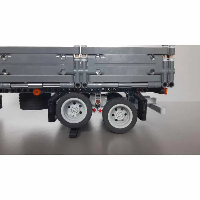 

MOC-181938 New Cargo Transport Three-Axle Flatbed Full Trailer Building Block Model 797 Parts Boys' Children's Birthday Toy Gift