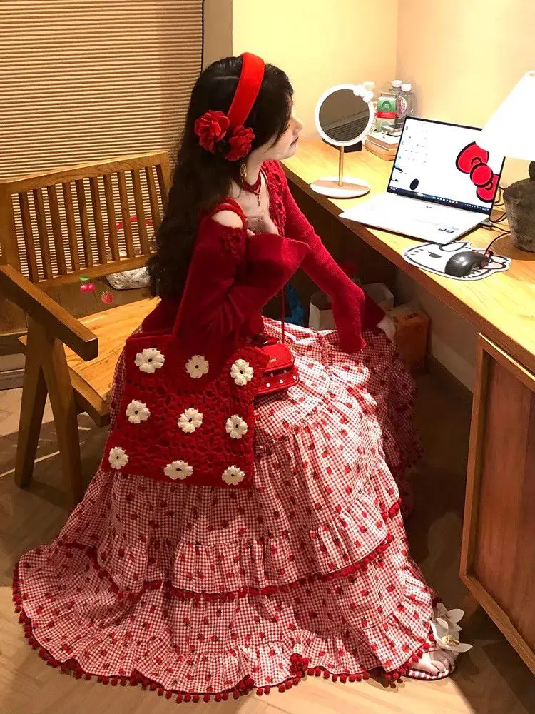Gonna in pizzo a quadri rossi con palline piccole Gonne lunghe con torta con stampa di fragole per ragazza dolce Corea Chic Abiti casual a vita alta Estate 2025