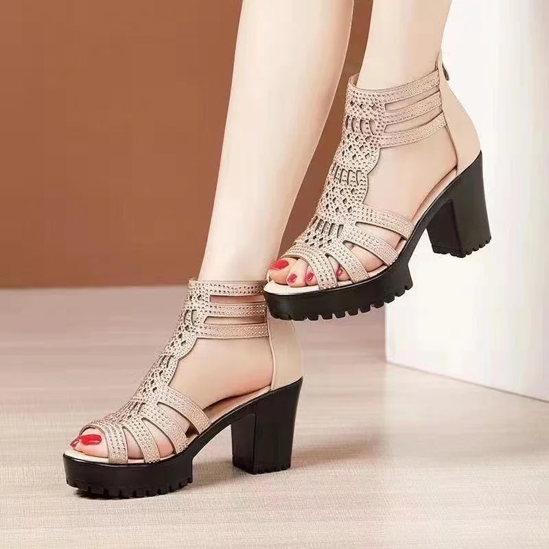 2024 New Summer Women's Sandals Open Toe Mid Heel Shoe for Women Round Toe Square Heel Gladiator Sandals Outdoor Platform Shoes