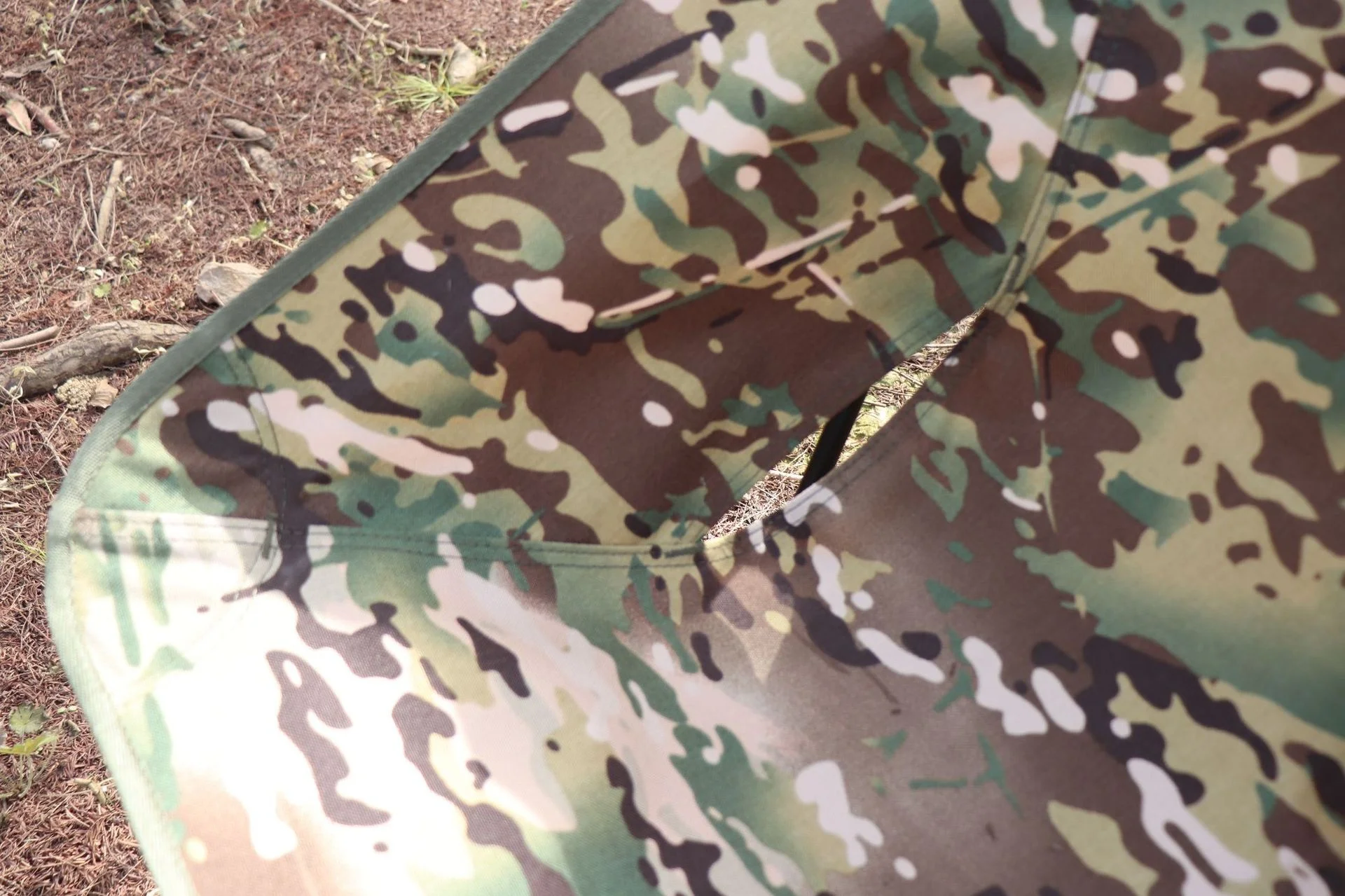 Camouflage Modern Moon Chair Outdoor Furniture Camping Leisure Fishing Backrest Ultra-light Aluminum Alloy Oxford Cloth Foldable view 5