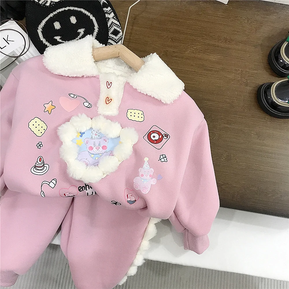 Sweatshirt bulu anak perempuan, pakaian setelan bayi perempuan celana Jogger tebal pullover kerah Turn Down cetak cinta musim dingin