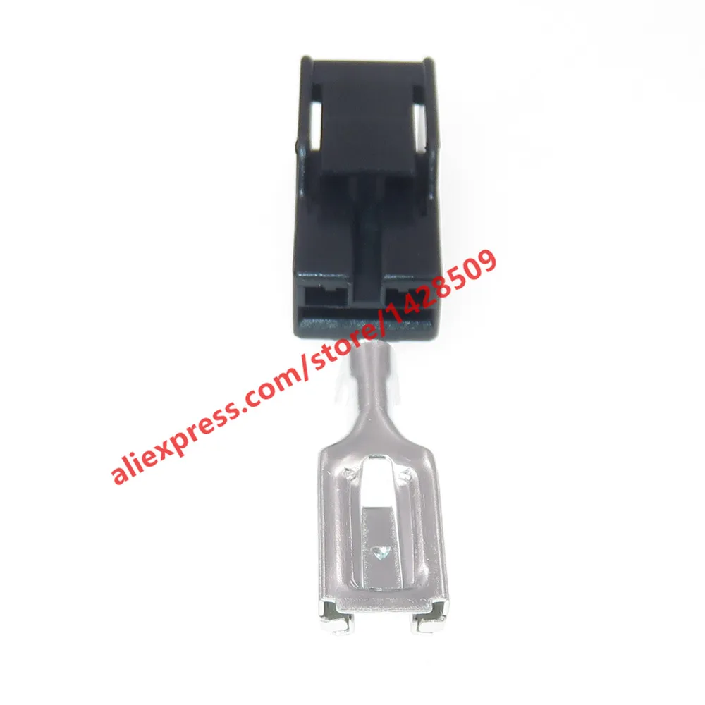 1 Set 1 Pin 6.3mm Series Auto Plug For Car Wiring Harness Socket Automotive Connector 172320-2