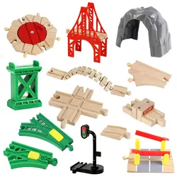 De madeira Train Track Assembly Brinquedos para crianças, carro criativo, Ponte Piers, semáforo, Beech Railway, Todos os trens Thomas