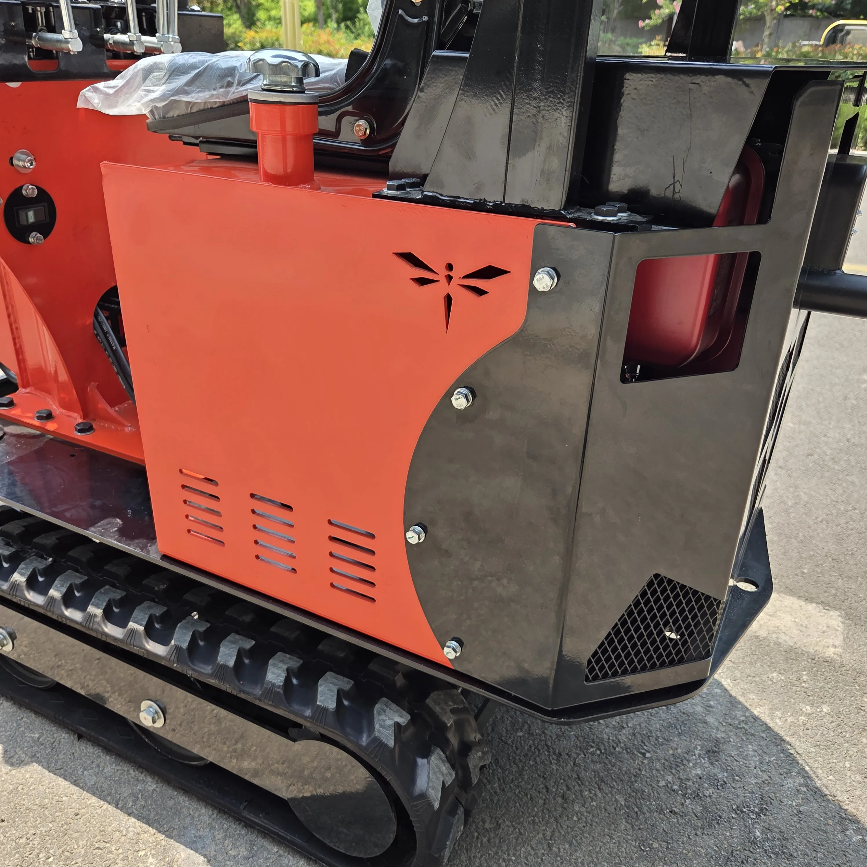 ZNW - 08 حفارة صغيرة منزلية صغيرة، سرعة تأرجح 12 دورة في الدقيقة، مسافة حفر أقصى 2450 مم لخنادق وحفر الحدائق