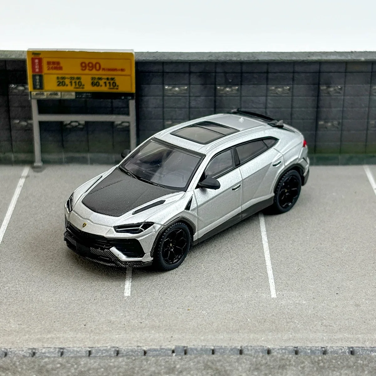 MINIGT 1:64 Lamborghini Urus Performante alloy car model