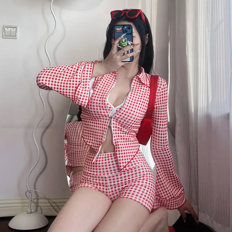 2024 Young Girls Pure Retro 3 Piece Swimsuit Women\'s Beachwear Korean Style Hot Spring Sexy Beach Bikini Set with Shorts Jacket