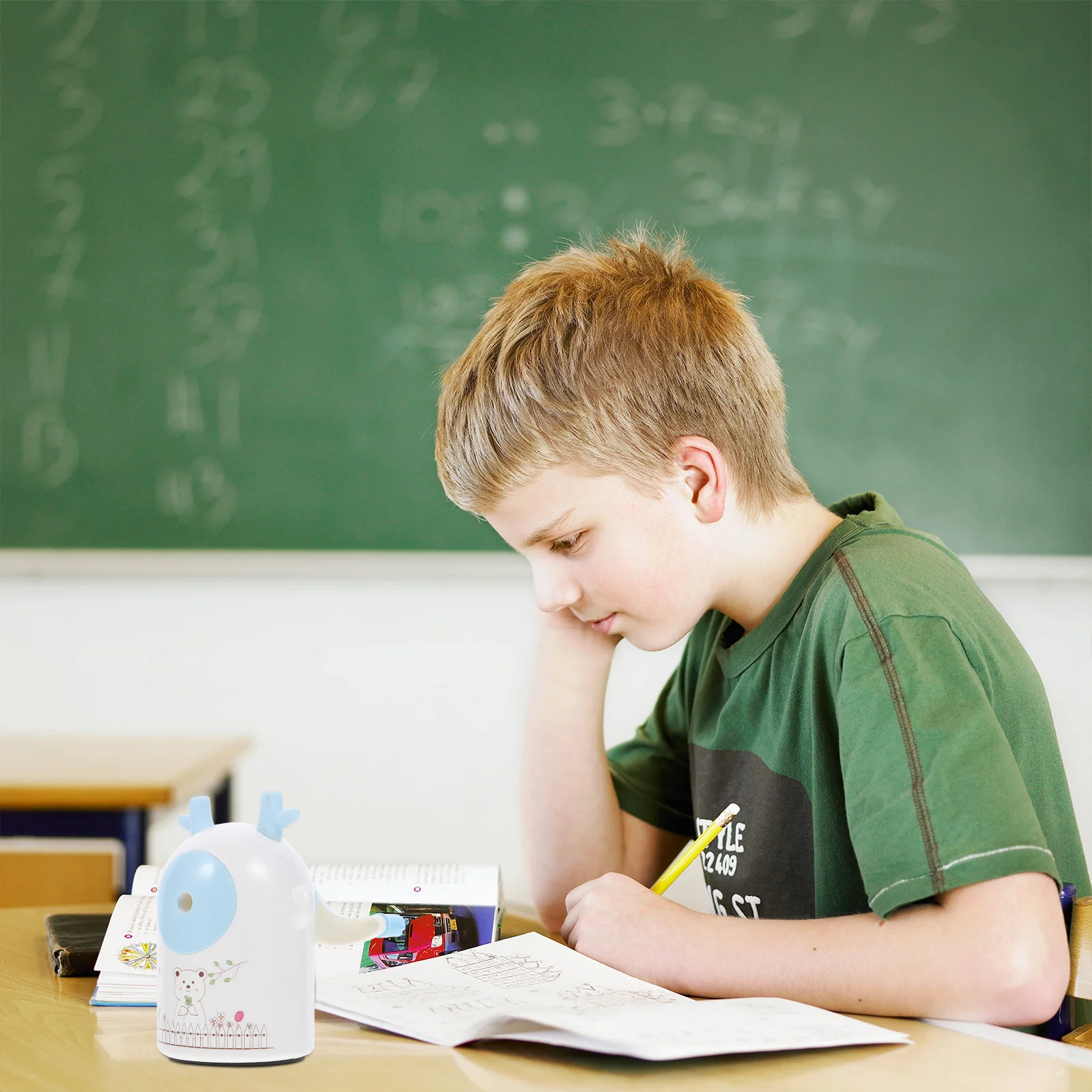 

Handheld Children's Pencil Sharpener Creative Sharpeners Plastic Metal Cartoon Student