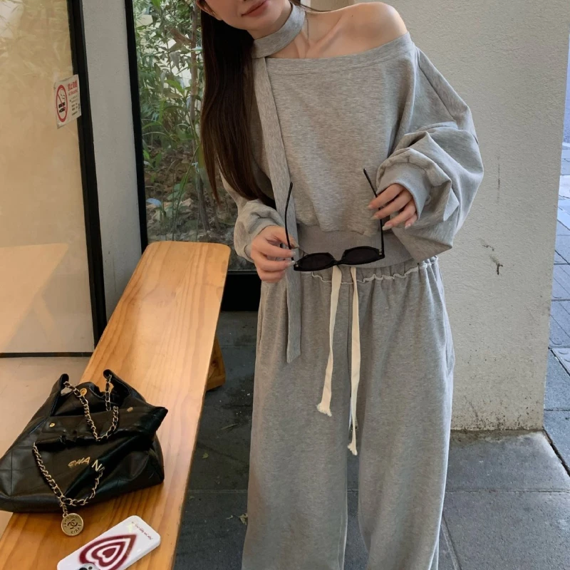 Gray Slanted Shoulder One-shoulder Top Women's Autumn 2025 New Design Sense Small People Wear Short Sweatshirts
