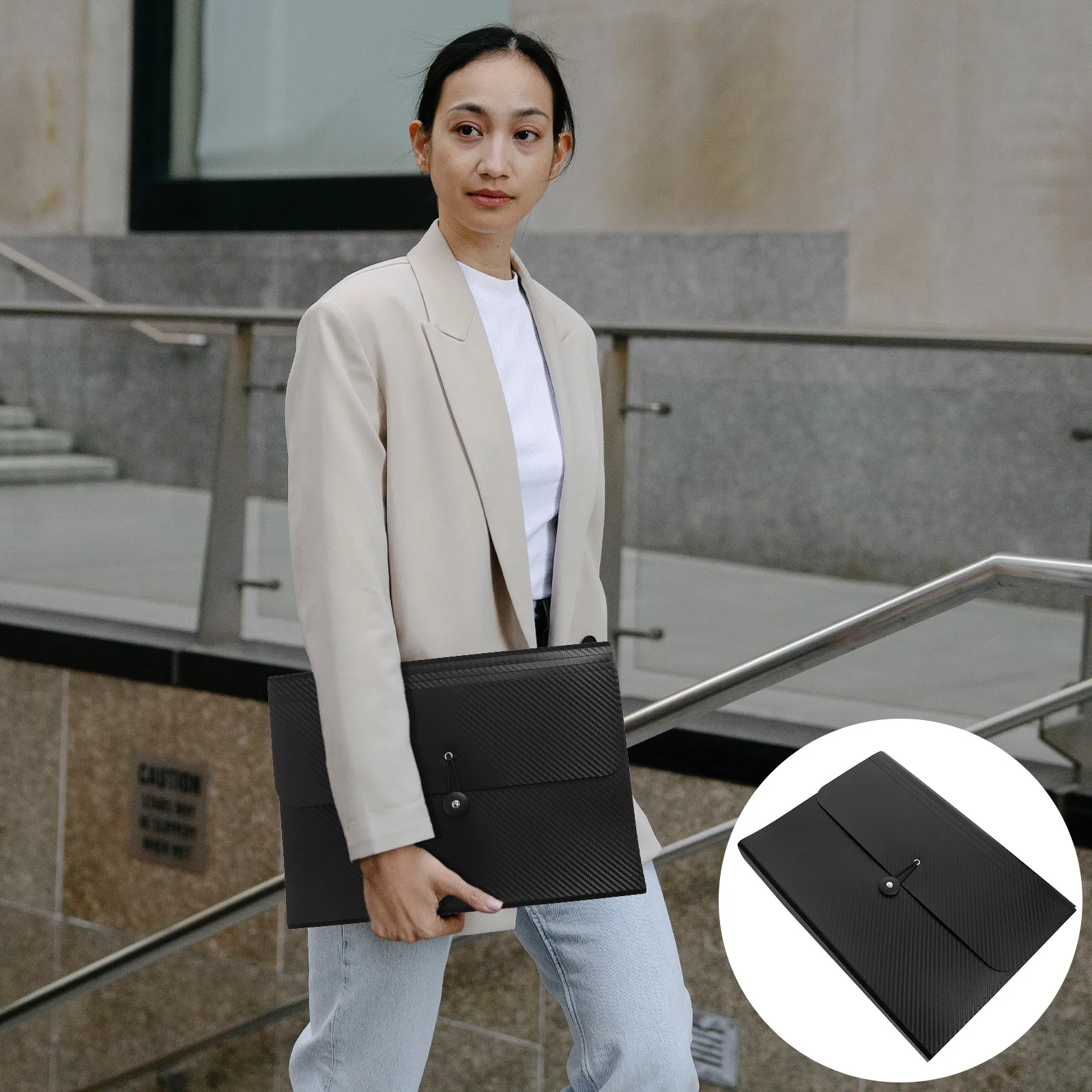 

Профессиональная папка-аккордеон на 13 отделений из высококачественного материала для школы, офиса, дома. Для хранения файлов, фотографий, карточек.