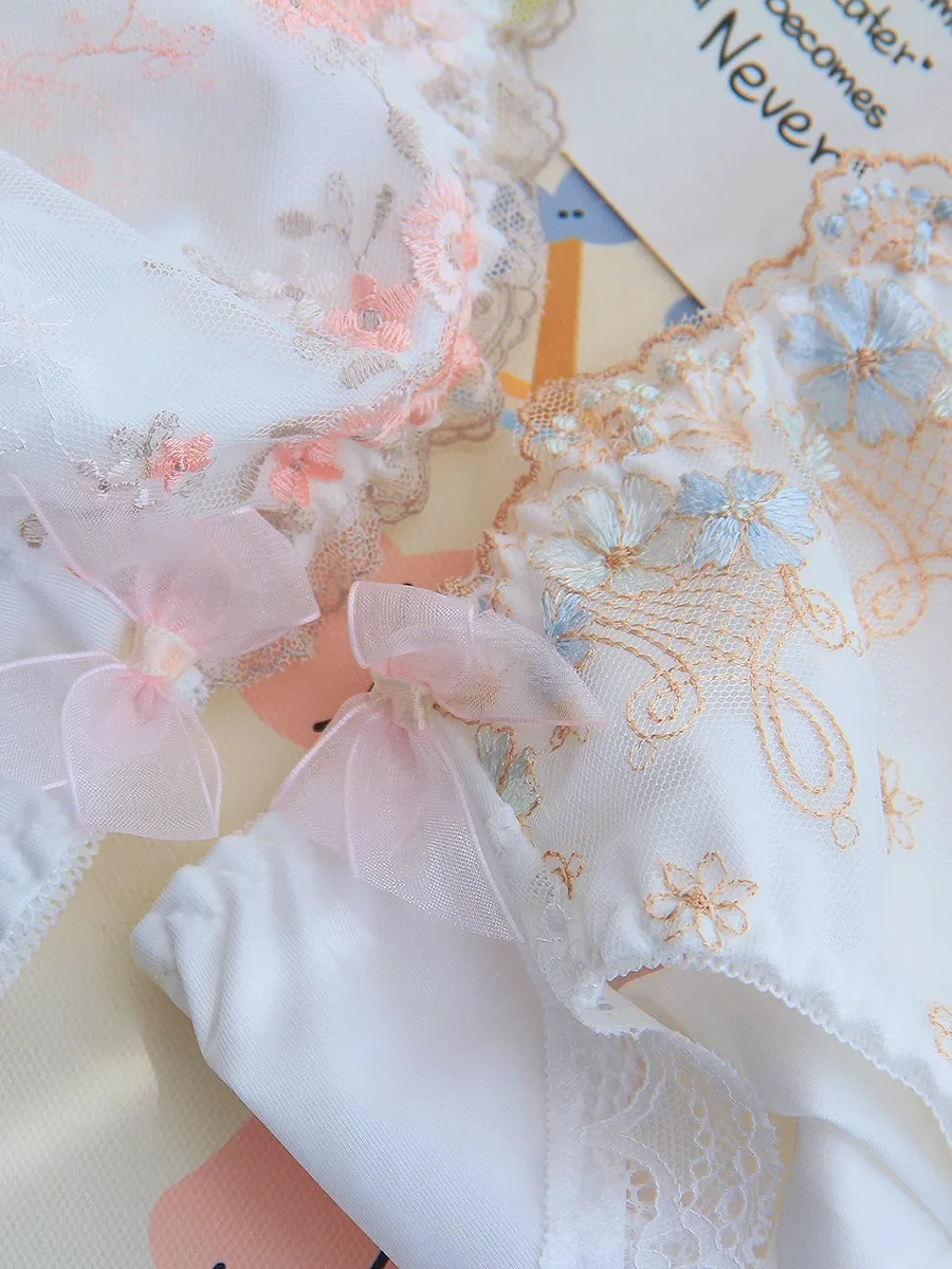 طبعة محدودة مطرزة الحليب الحرير عقدة الجنية منخفضة الخصر الملابس الداخلية النسائية الحلو Sl e سراويل