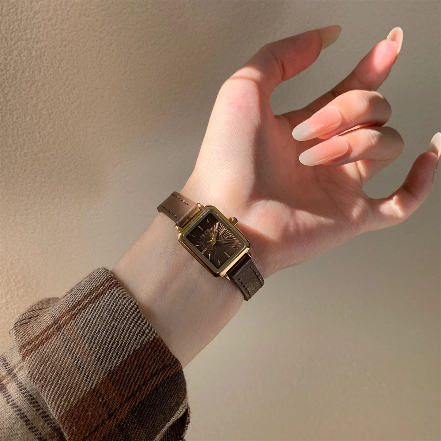 Classic high aesthetic temperament square thin strap watch for women, simple and exquisite quartz watch for women