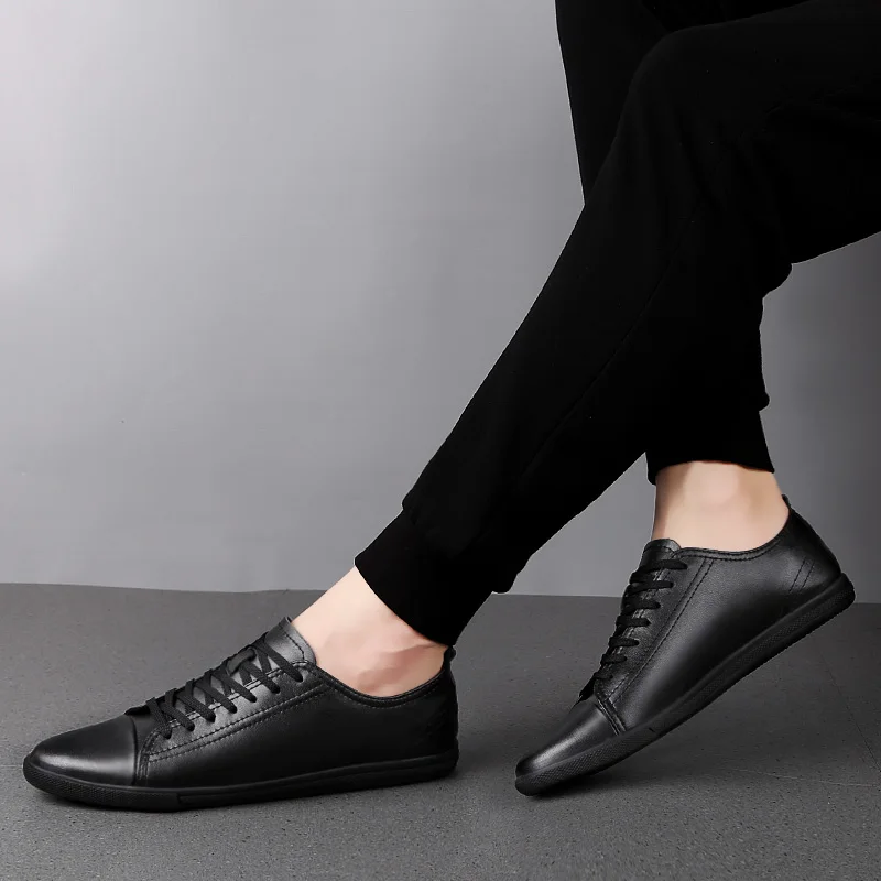 2024 Hot Sale Genuine Leather Casual Shoes Men All-match Outdoor Walking Shoes Lightweight Skate Shoes Men Flats Mens Sneakers