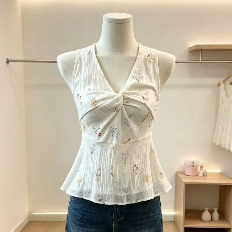 Vintage Cottagecore Floral Print Cami Top V Neck Twist Knot Peplum Ruffle Hem Slim Fit Sweet Y2K Sleeveless Tank Top for Girls