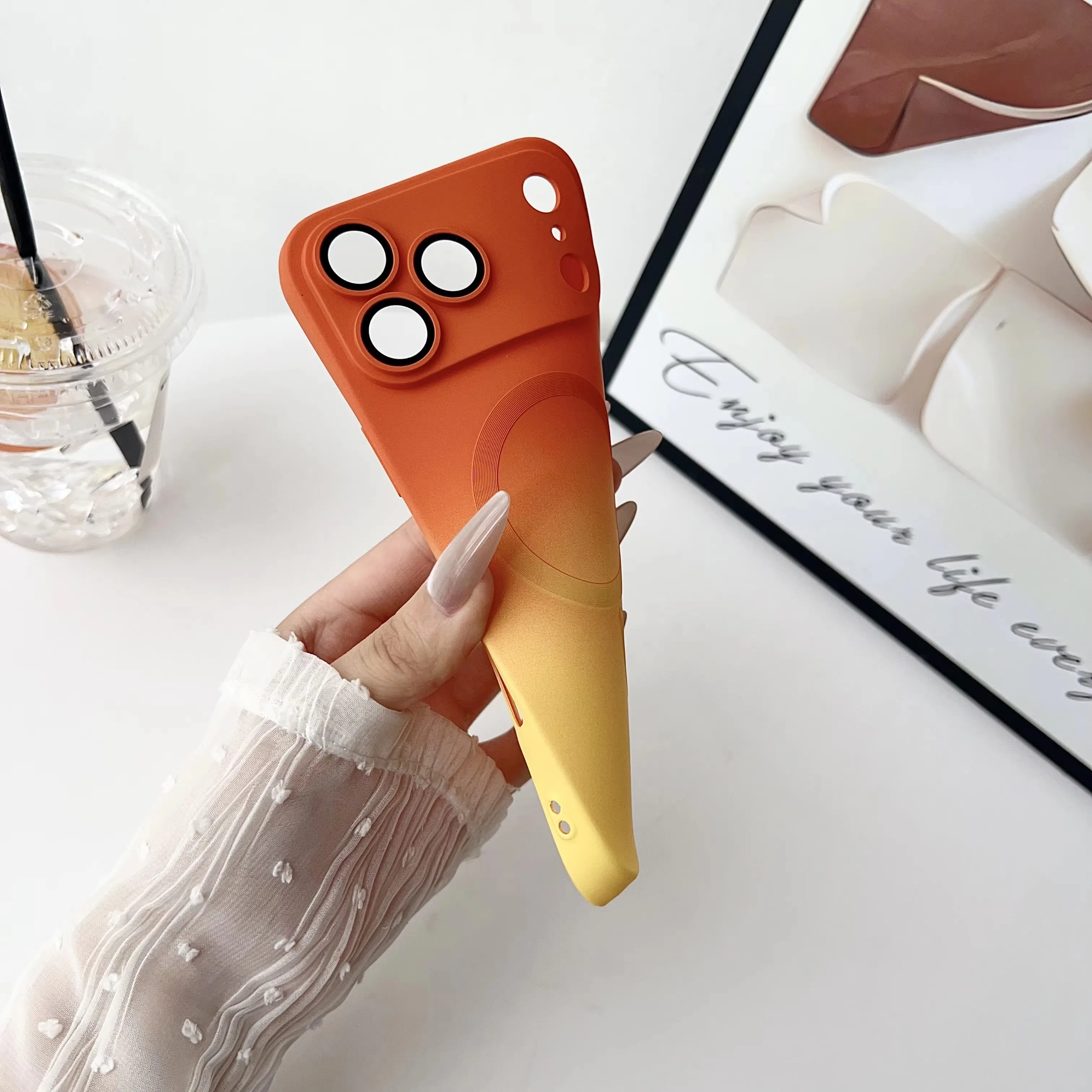 

Fashion Liquid Silicone Soft Shell Phone Case For iPhone 17 Pro Max 17 Air Magnetic Shock-absorbing Protective Cover IPhone Case