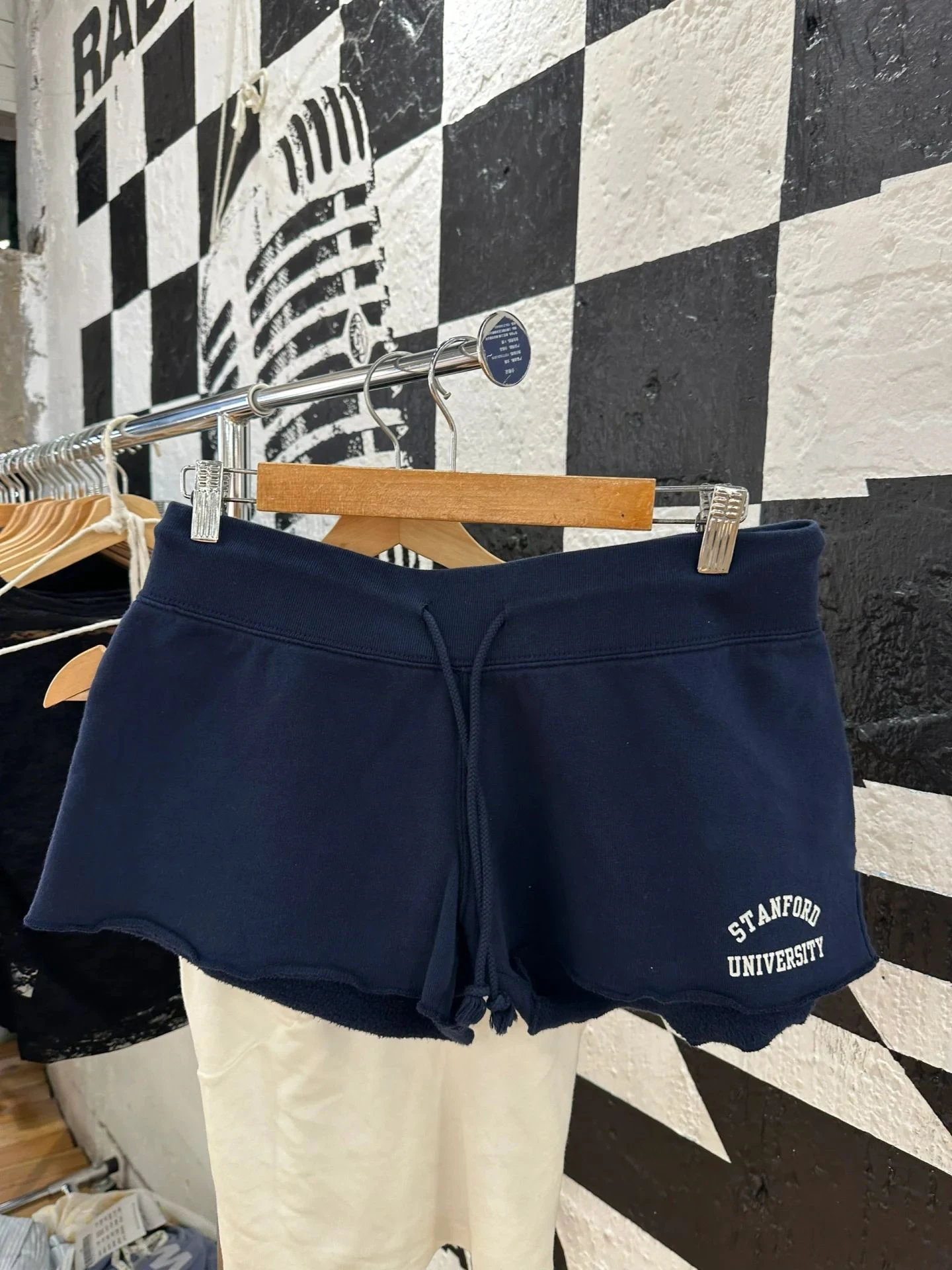 Sweatshorts de algodão feminino, calça curta reta casual, streetwear vintage, calça solta, bainha crua, estampa de letras, marinha, verão