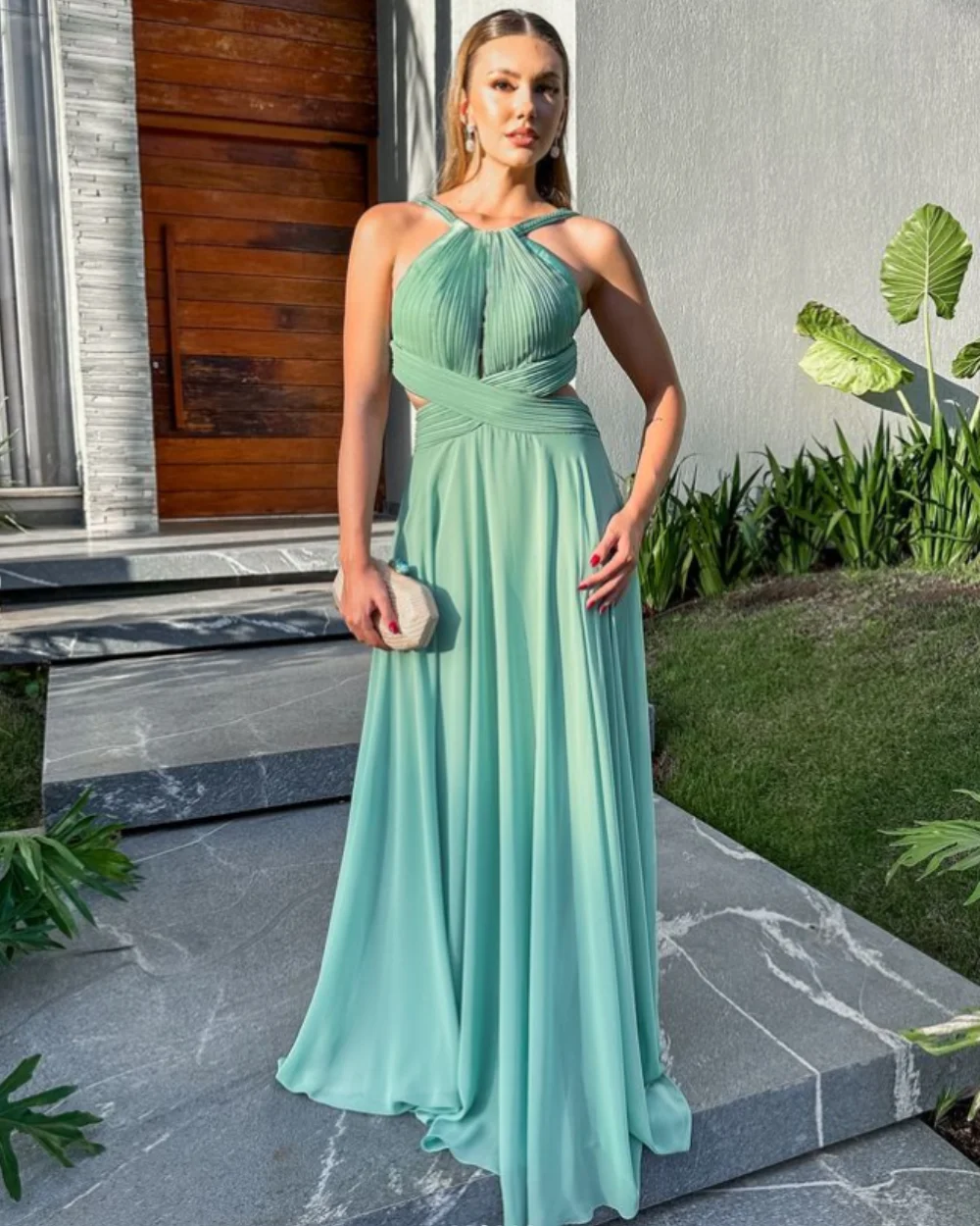 Customized A-line Halter Floor Length Prom Gowns Chiffon Criss-Cross Evening Dresses Draped Simple Cocktail Dresses