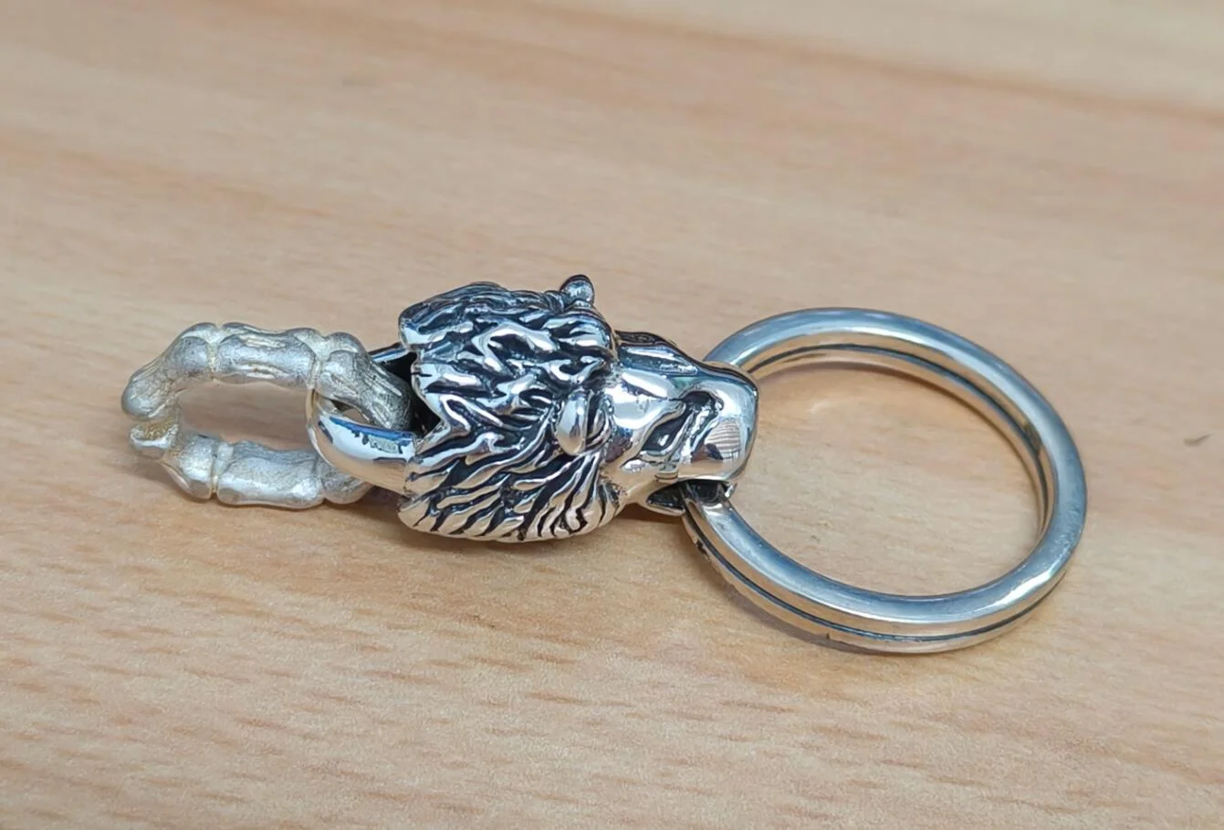 

925 Sterling Silver Armor Lion King KeyRing Biker KeyChain DIY Accessory 8J031 (no clap version)