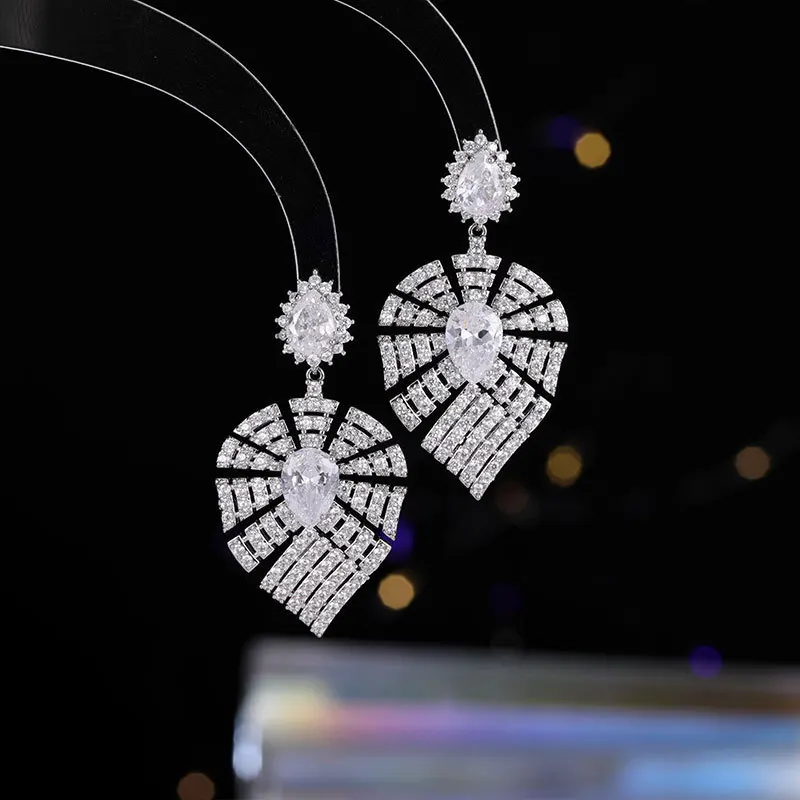 

Fashionable and exquisite geometric niche design earrings s925 silver needle, simple and elegant, versatile earrings