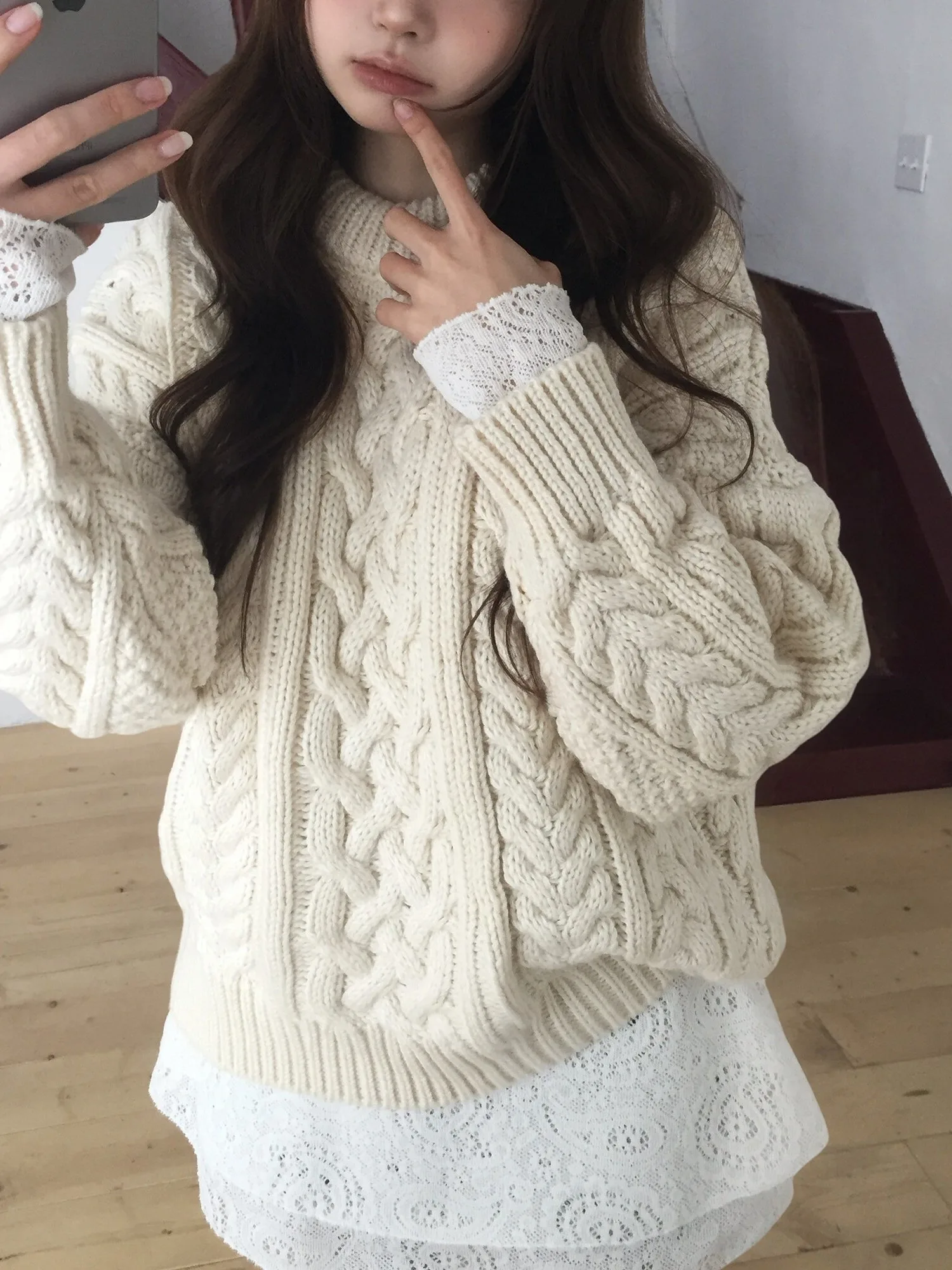 Retro Knitted Sweater 2026 Autumn Winter Lazy Style round Neck Thickened Polyester Fiber Women's High Quality Knitwear