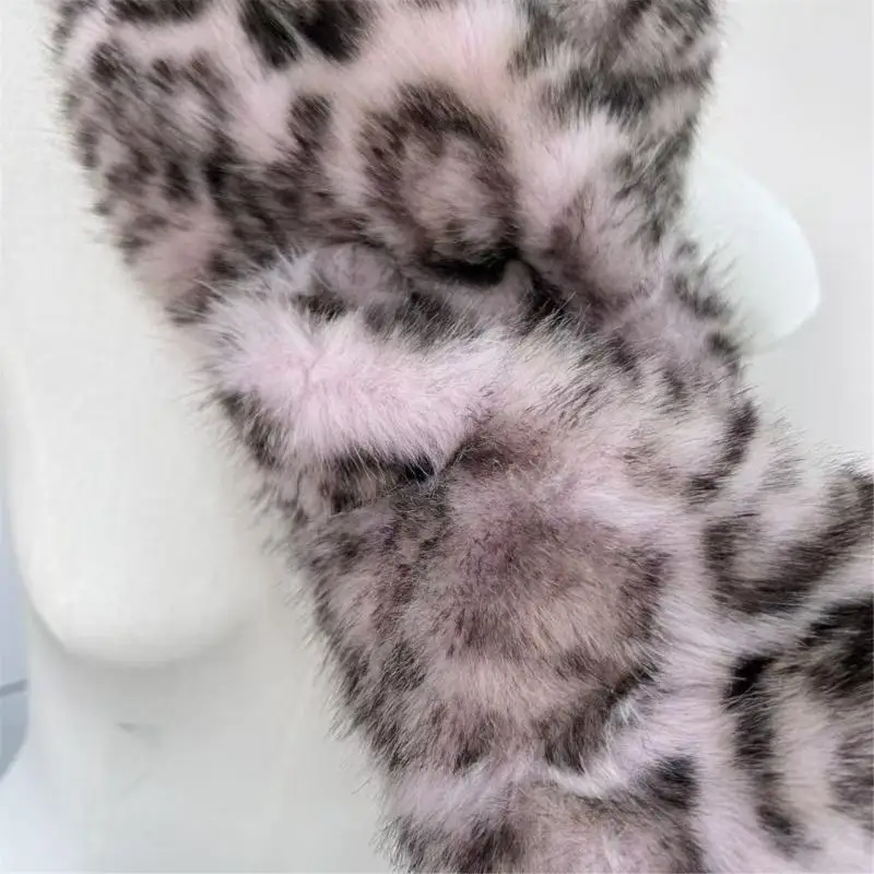 

652F Cozy Shawl Scarf Wrap Luxurious Winter Shawl Lightweight Unisex Design For Outdoor Travel