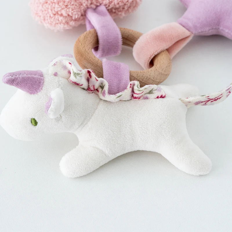 Cartoon Baby Rammelaar Speelgoed Mobiles Opknoping Bel Wieg Wandelwagen Speelgoed voor Jongens Meisjes Pasgeboren Geschenken Baby Pluche Rammelaar Piepend Speelgoed