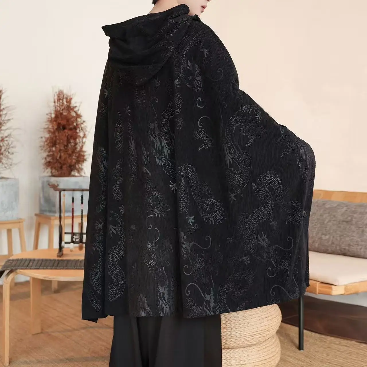 nueva-capa-con-capucha-de-estilo-chino-abrigo-tradicional-con-estampado-de-dragon-para-hombre-ideal-para-otono-e-invierno-con-mangas-largas-tipo-sudadera-con-capucha-capa-exterior-estilo-hanfu