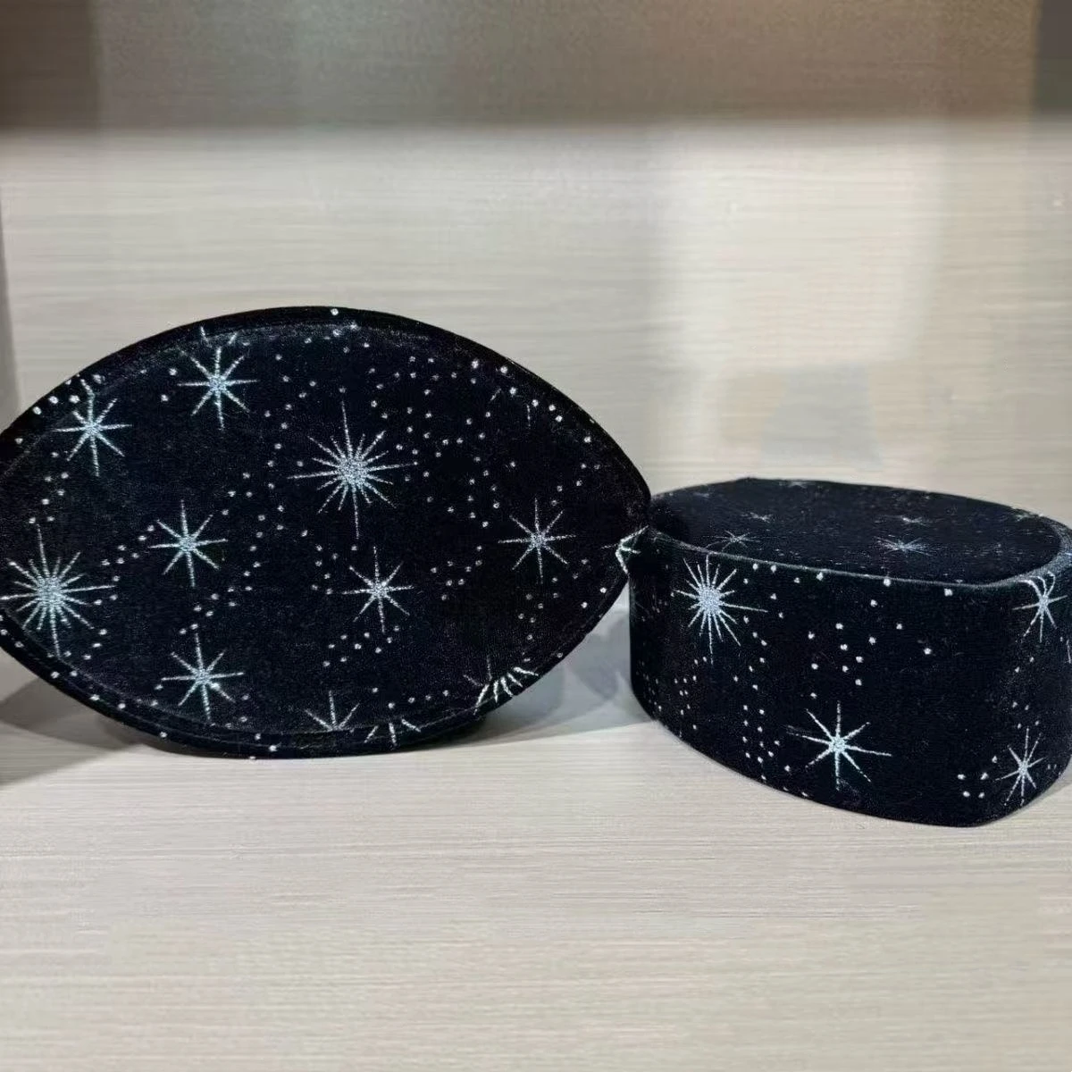 무료 배송 말레이시아 보트 캡 남성 의류 무슬림 모자 터키 세금 키파 쿠피 사우디 이슬람 기도용 럭셔리 패션 03630