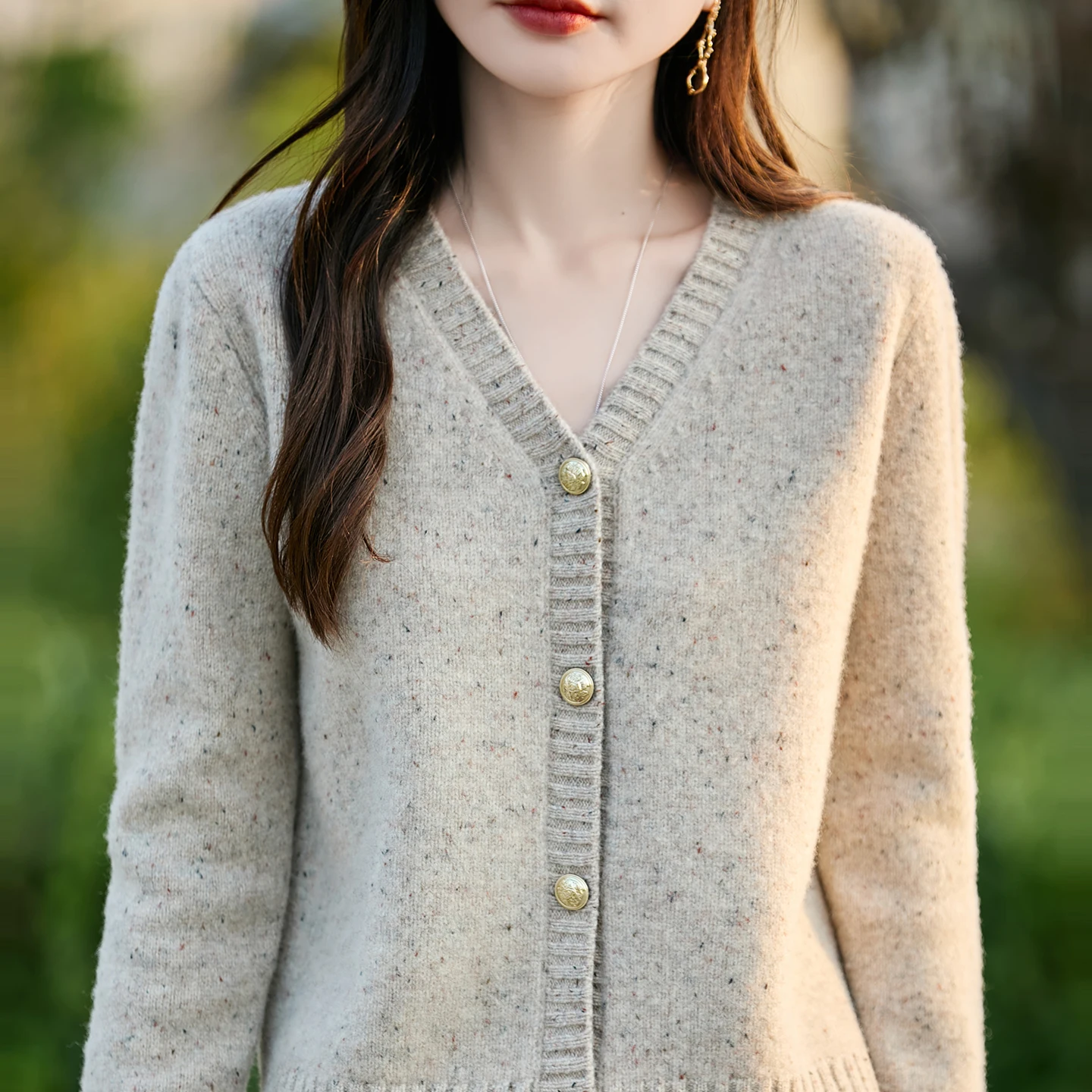 Yarn color matching 100% pure wool knitted cardigan V-neck long sleeve loose casual Joker short padded coat