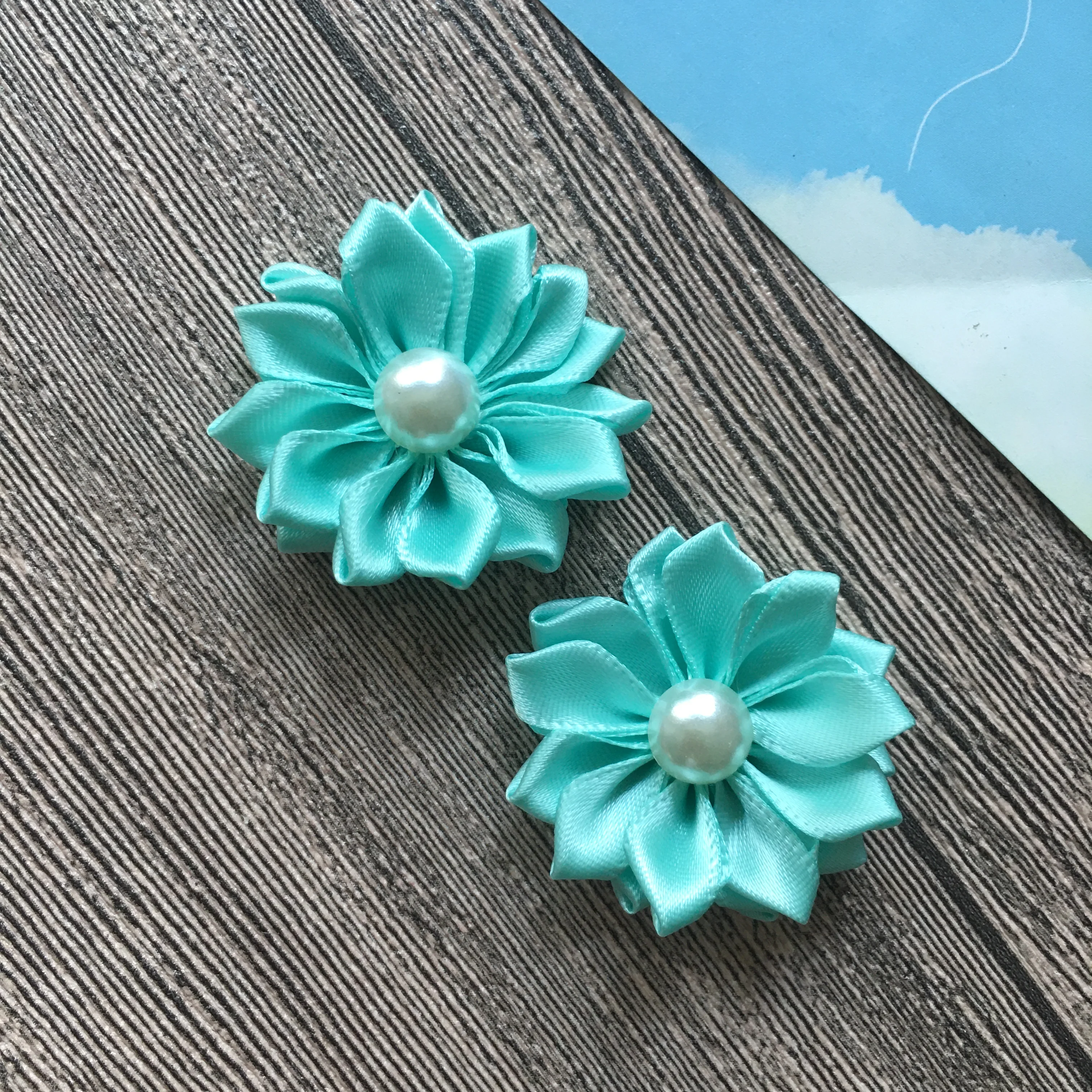 New 10pcs Classical 4.0cm Solid Satin Flower With Pearl Center DIY Baby Children Accessories Home Decoration