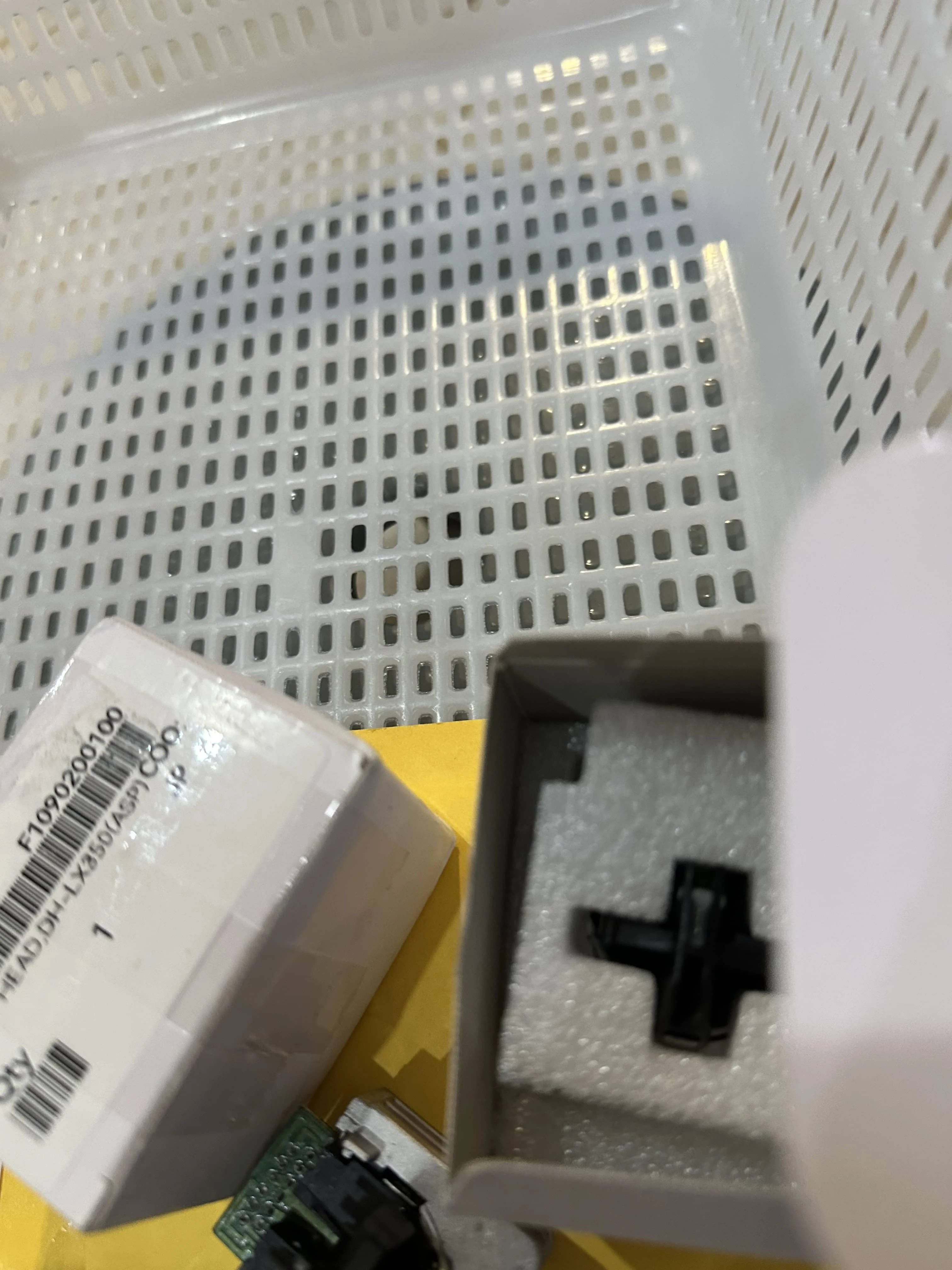 

Print head F109000 Printhead For Epson LX310 LX350 New Compatible Dot Matrix Printer Head