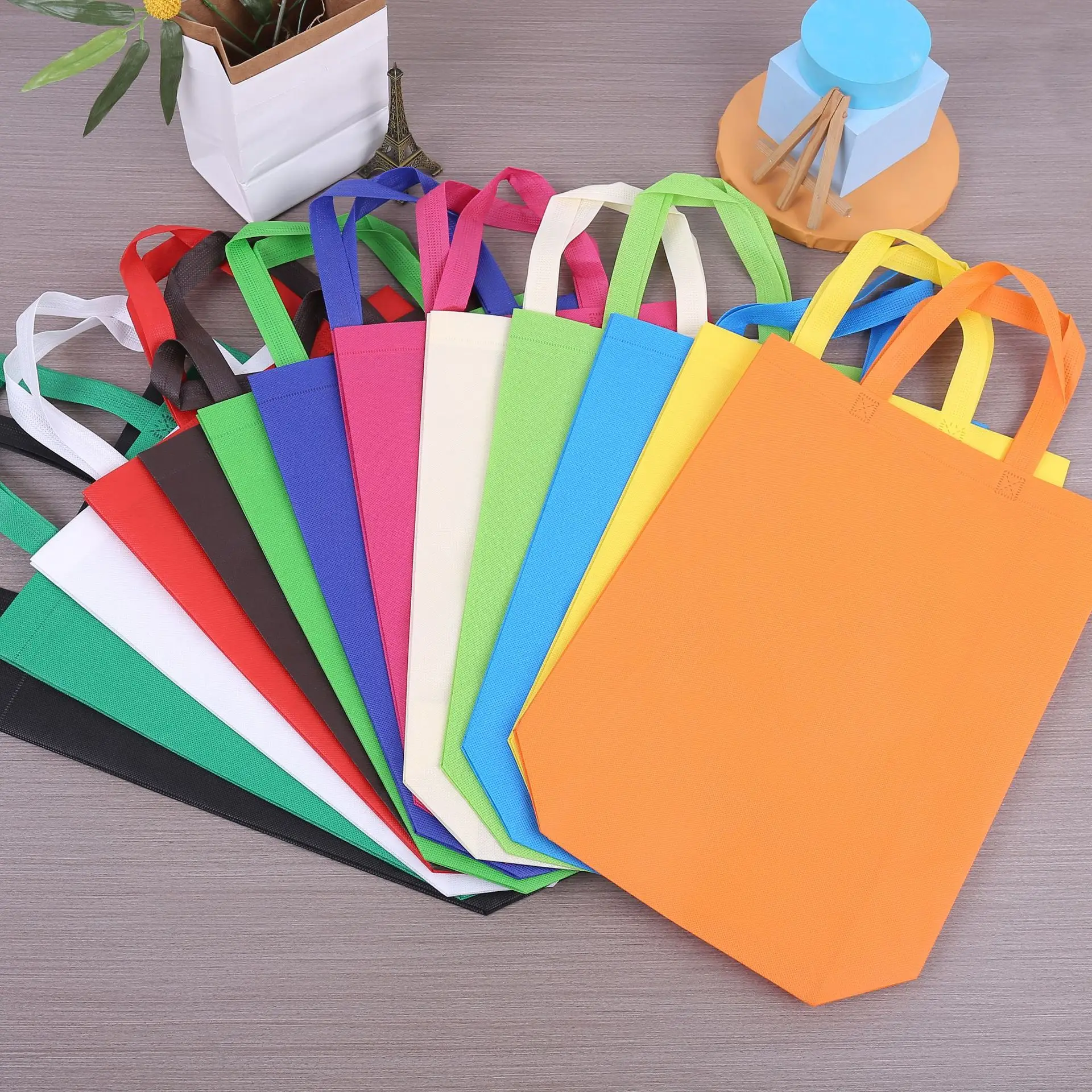 Non woven bags, gift bags, advertising promotion, takeout, fast food packaging, handbag, color shopping bags, wholesale, customi