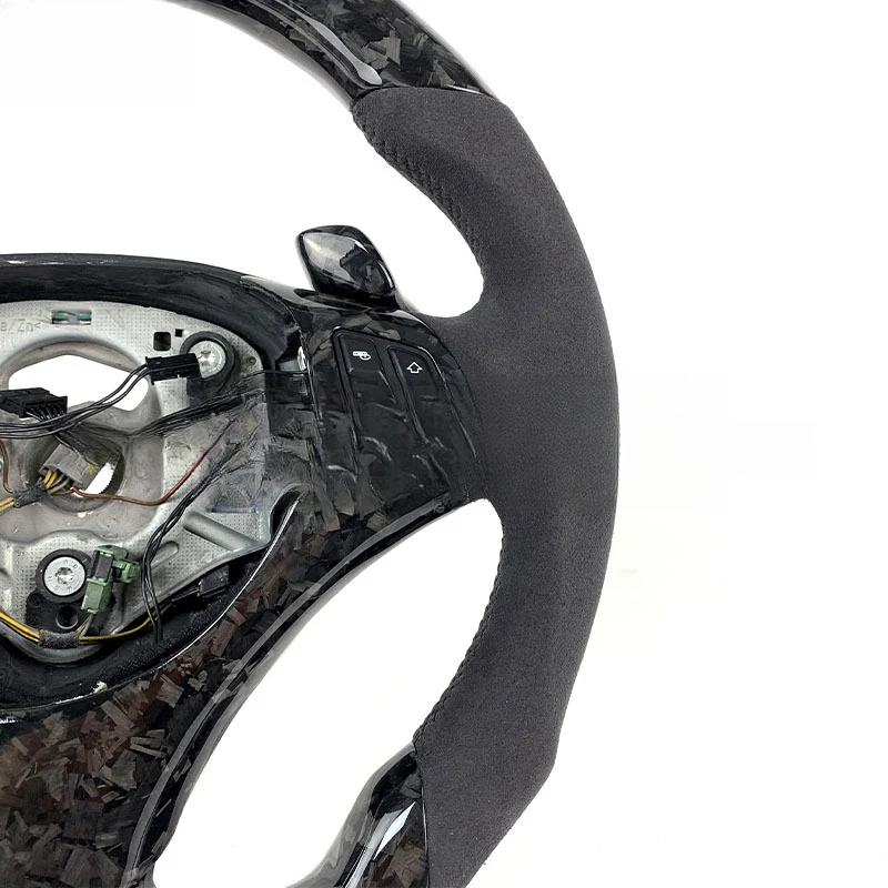 For BMW E90 E91 E92 E93 E81 E82 E87 E88 carbon fiber steering wheel modification