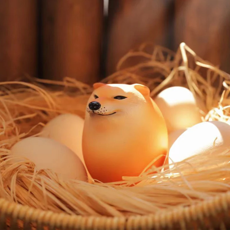 Criativo Shiba Inu Realista Egg Forma PVC Desk Decor, Dog and Egg União Decorações para Casa, Escritórios, Divertidos Presentes de Natal