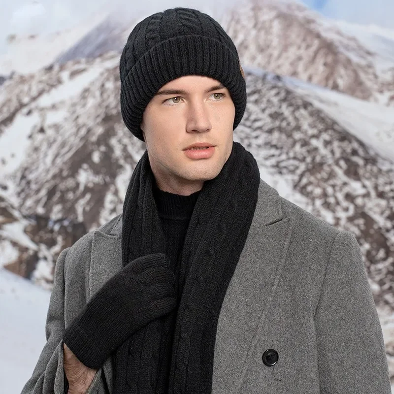 ensemble-de-trois-pieces-pour-adultes-ideal-pour-les-activites-de-ski-en-plein-air-offrant-une-protection-contre-le-froid-et-une-chaleur-optimale-vetements-d’hiver-accessoires-coupe-vent-tricot-doux