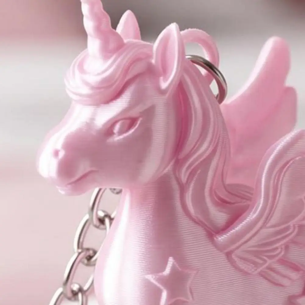 Soft Luster Keychain Unicorn Keychain Heart-shaped Metal Keychain Pendant with Lobster Clasp Pink Pearlescent Unicorn Charm 3d