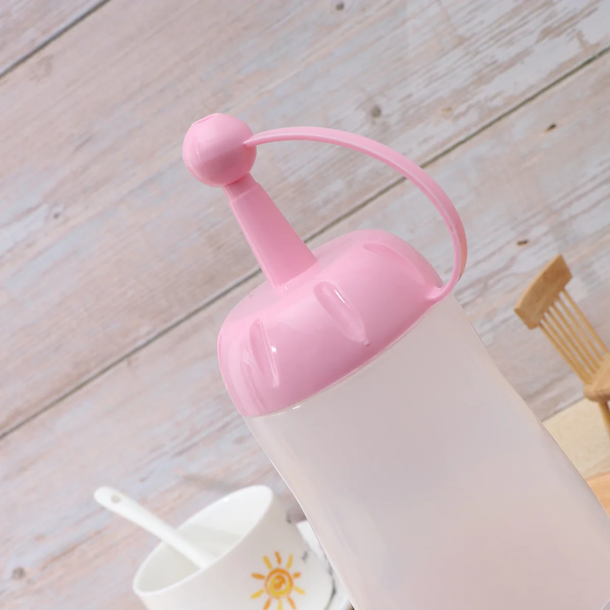 

440ml Plastic Squeeze Bottle Salad Dressing Bottle Detachable Lid Sealed Sauce Container for Tomato Dressing Condiments Bbq