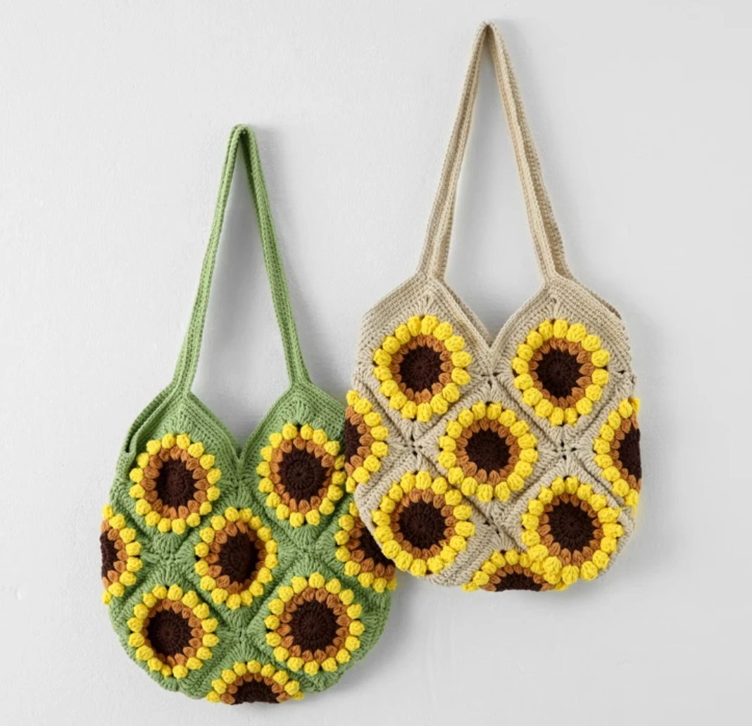 

Finished handmade crocheted double-sided sunflower tote bag for daily commuting, shoulder bag with lined handbag