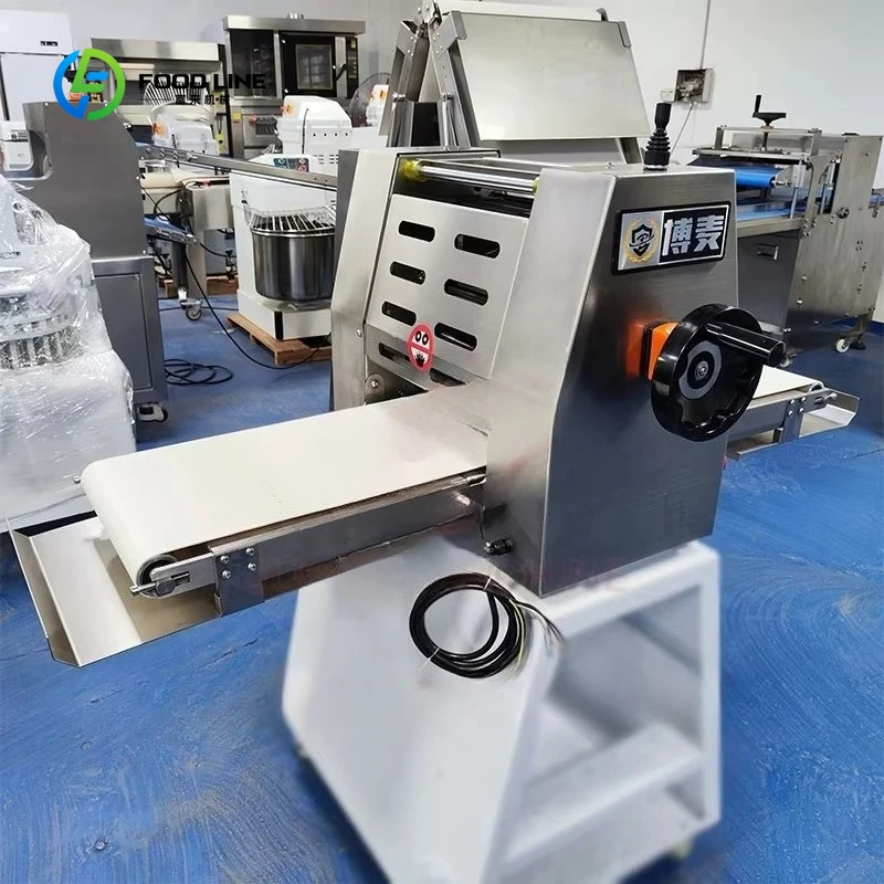 Customized Small Roller Croissant Laminator Puff Pastry Dough Sheeter Bakery Patisserie Laminating Machine Fondant Cake Sheeter