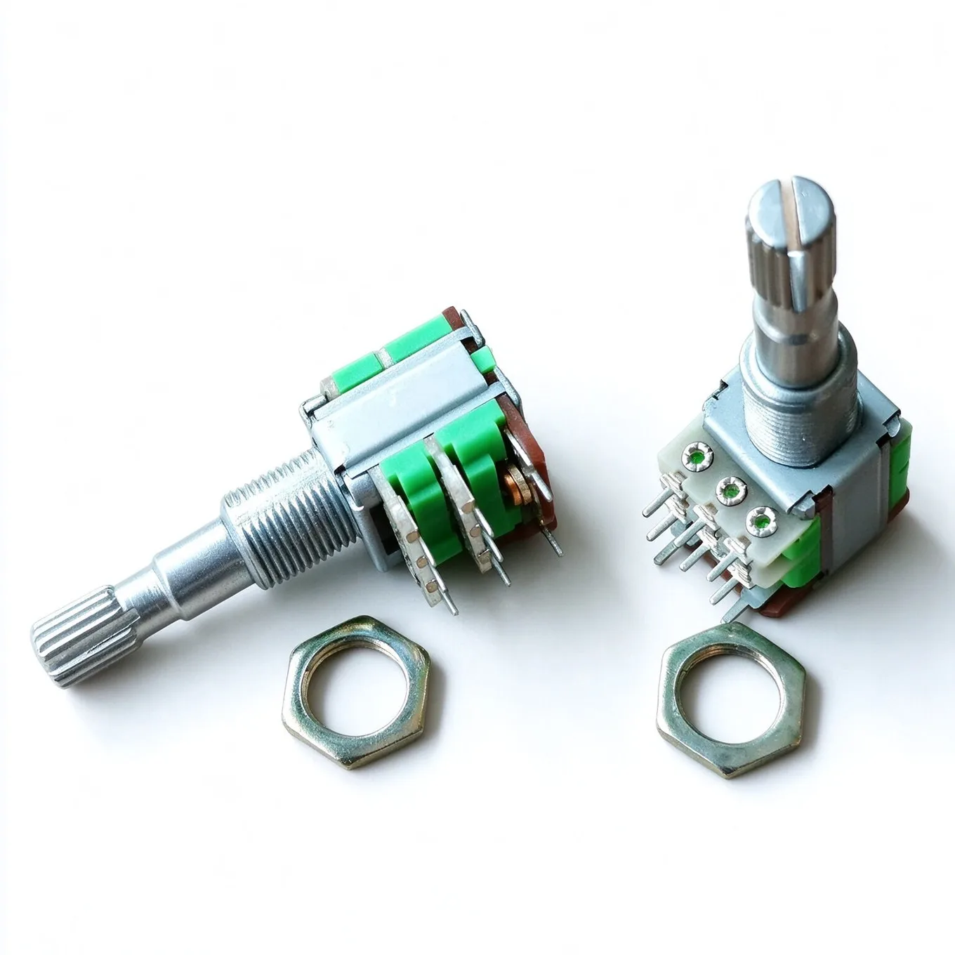 Original New 100% 12 Type Handle Length 30MM Thread 10MM Dual Potentiometer With Switch A50K Volume Adjustment (SWITCH)