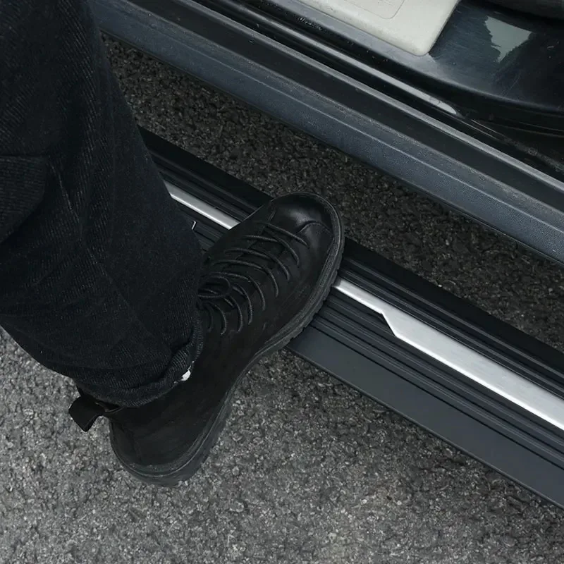 لوحات طاقة من سبائك الألومنيوم ذات خطوة جانبية كهربائية للسيارة الصينية لخطوة تشغيل مصباح ملون تعمل بالطاقة