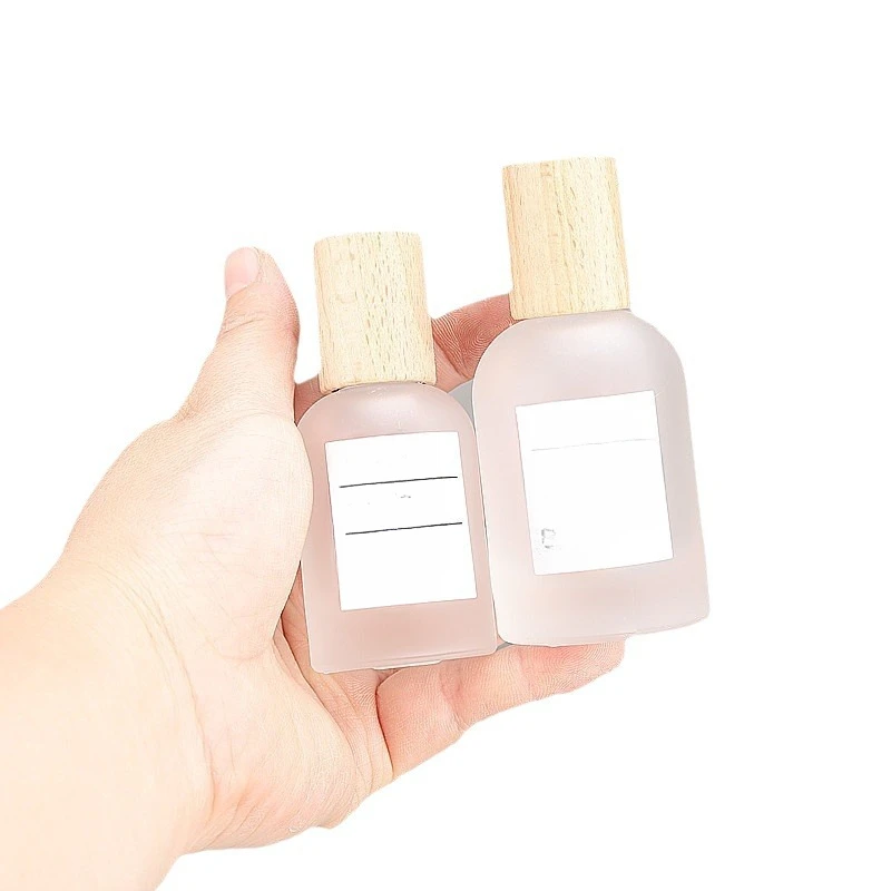 30ml 50ml Frosted Glass Perfume Bottle Fine Mist Sprayer Empty Jar with Walnut & Beech Pump Glass Spray Bottle Perfume Bottle