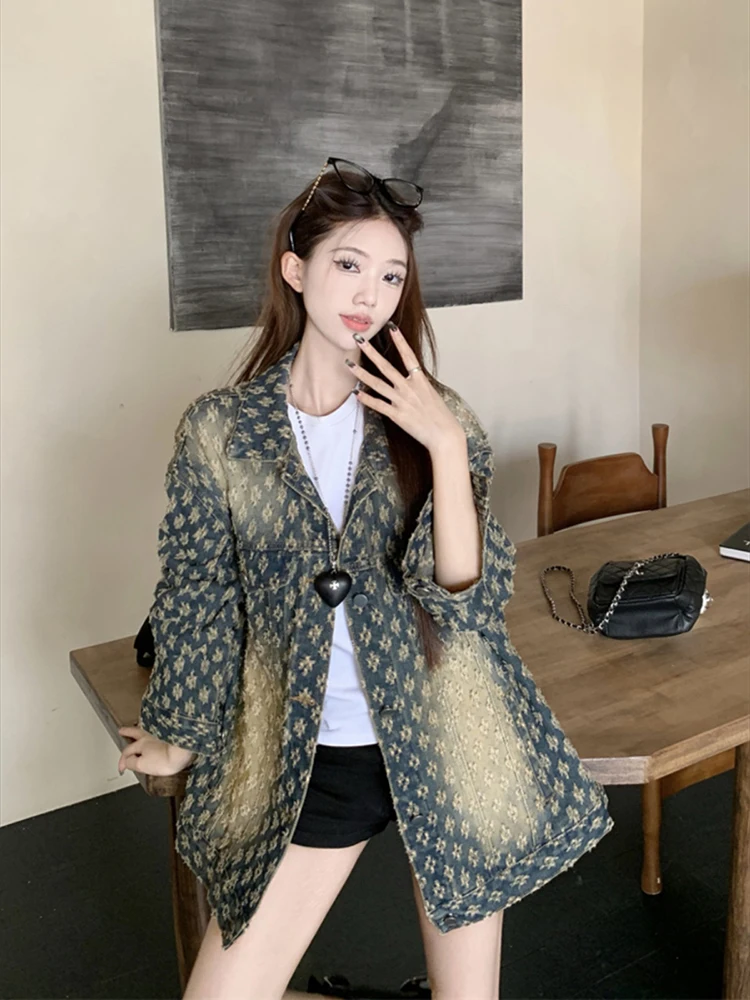 Uniquely designed retro denim jacket women in summer 2025 new Hong Kong style loose and niche printed jacket top
