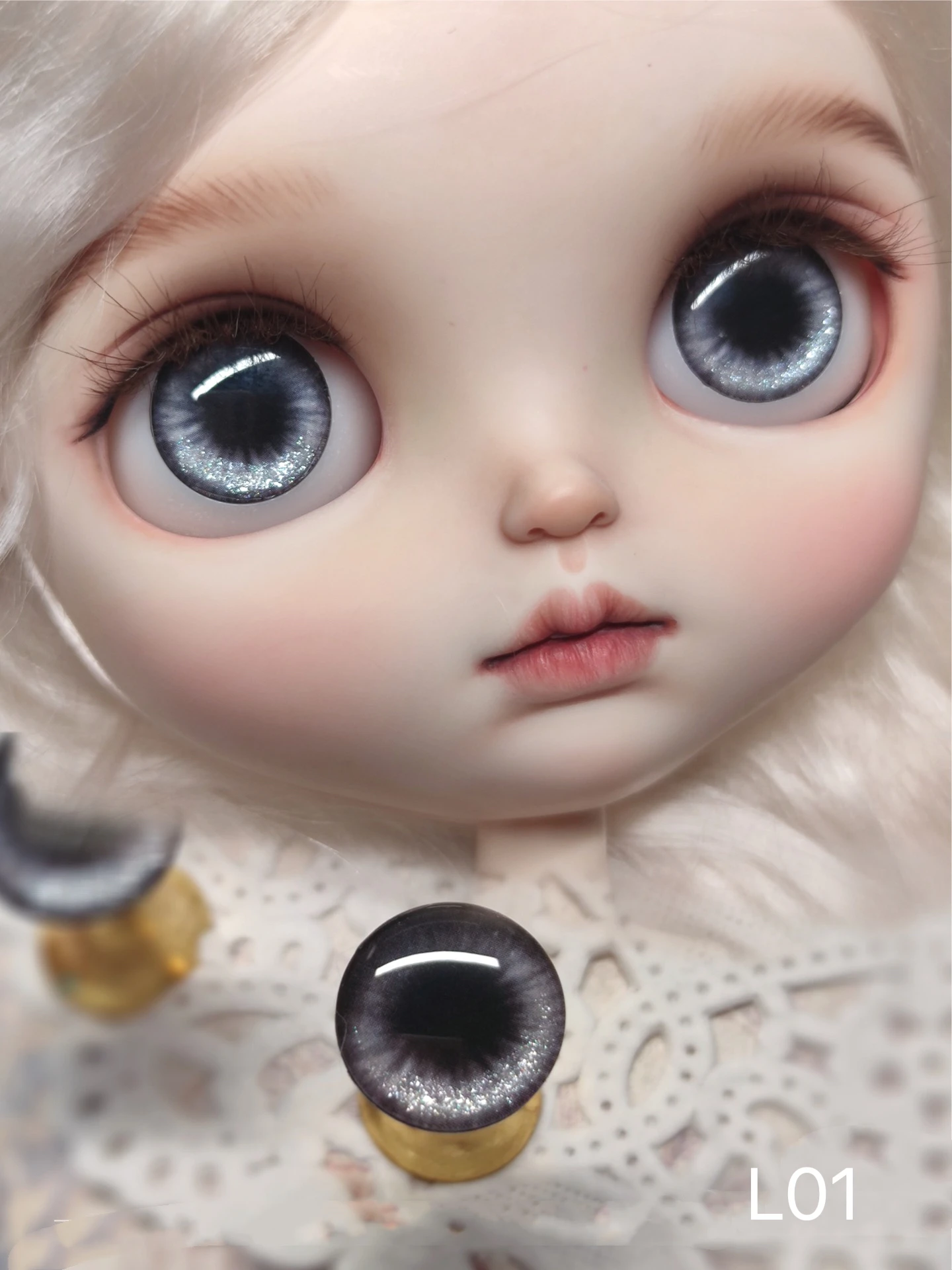 

BJD Blythe handmade eye chips Magnetic base glass eye patch film real life style