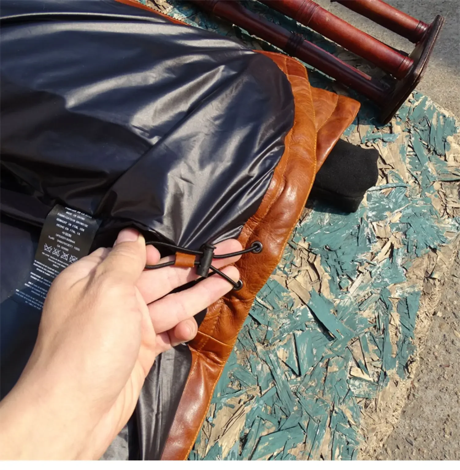 Hooded Oblique Zipper Horseshoe Sleeves Imported Wax Beeswax Color To Make Old Horse Skin Leather Men's Down Jacket.